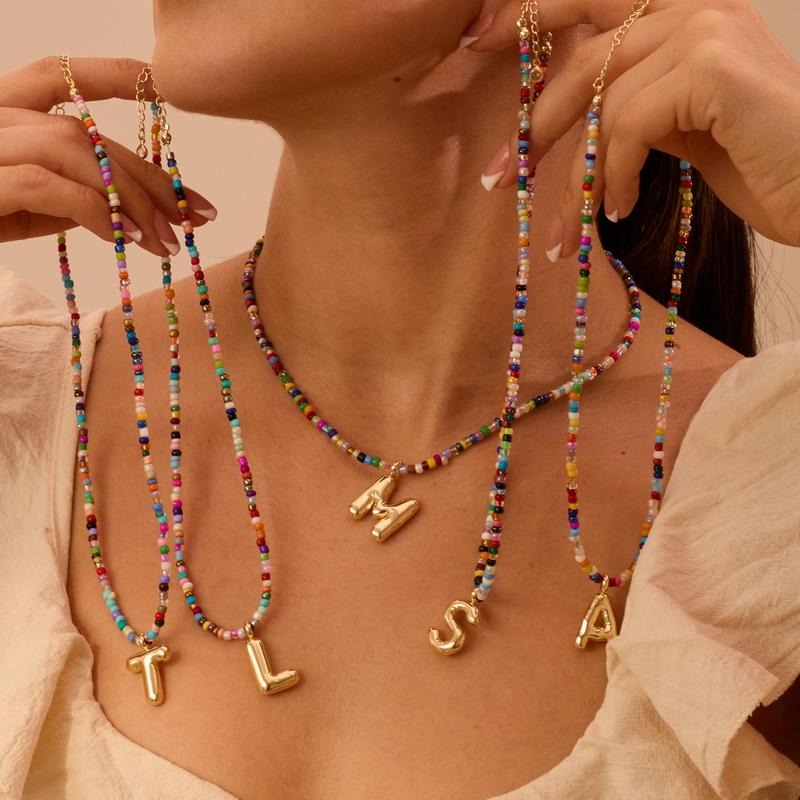 Collier Initiale Colorée